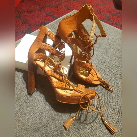 Michael Kors 👠 Monterey platform lace up heels with woven leather straps. - Picture 8 of 14